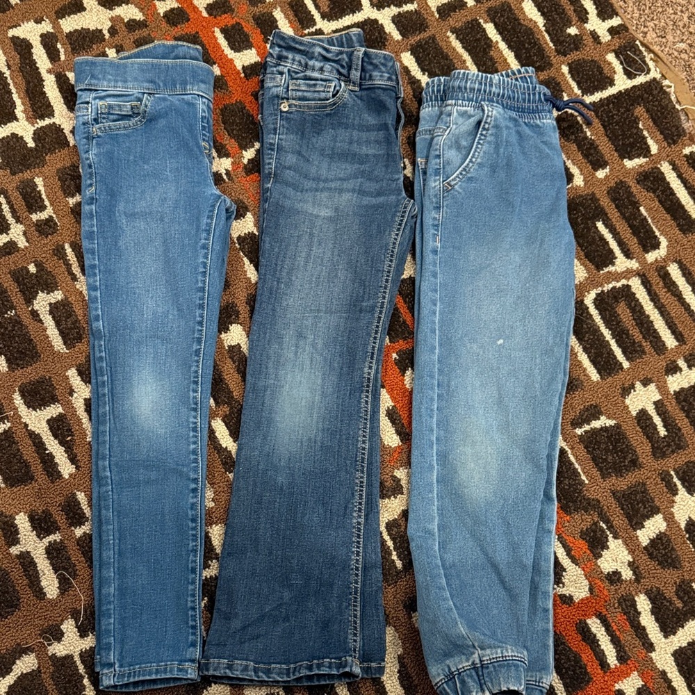 Girl’s Blue Jeans